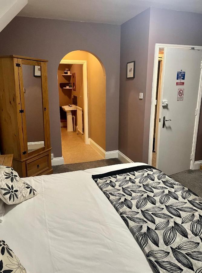 The Fylingdales Inn Robin Hood's Bay Esterno foto