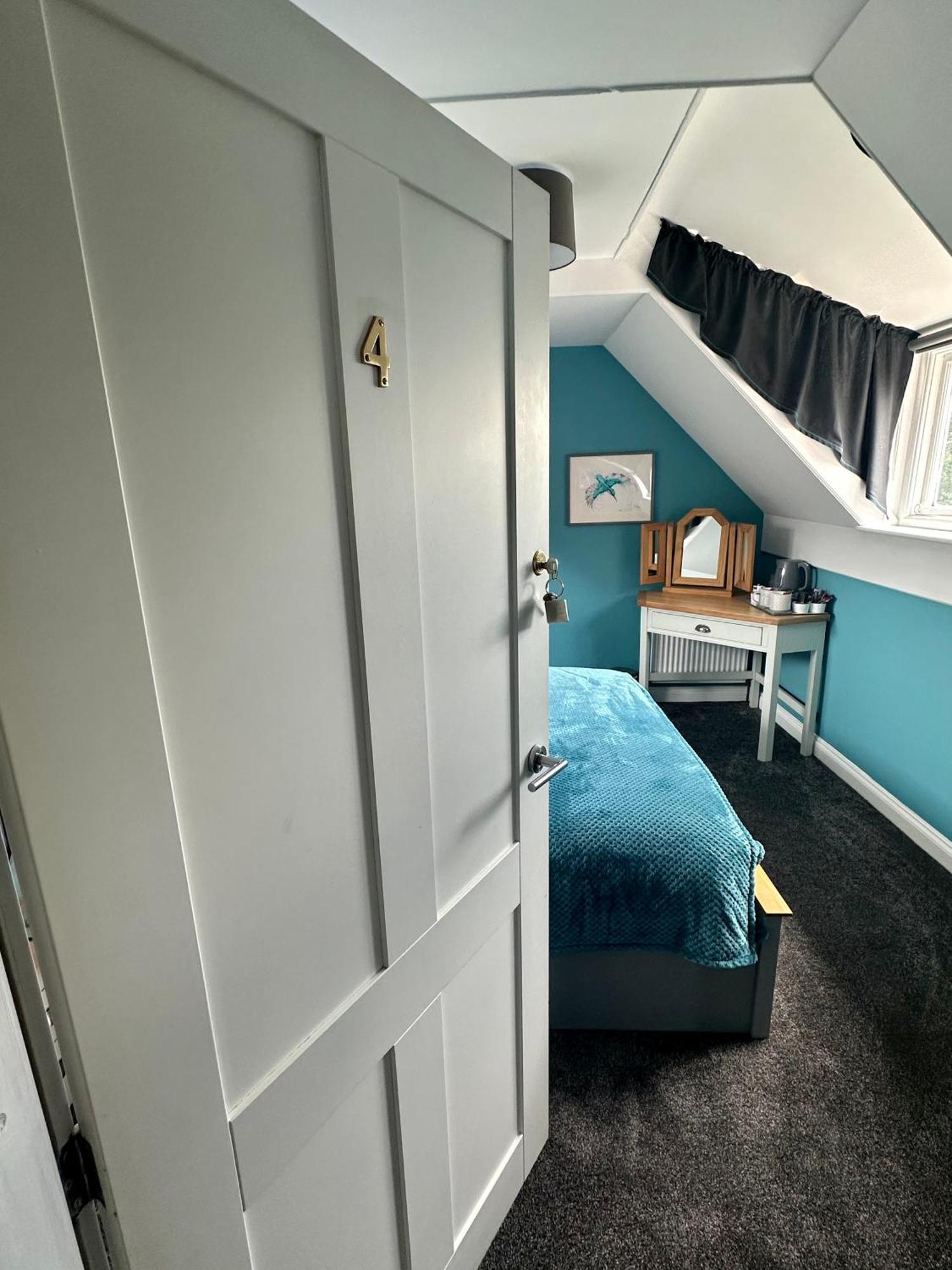 The Fylingdales Inn Robin Hood's Bay Esterno foto